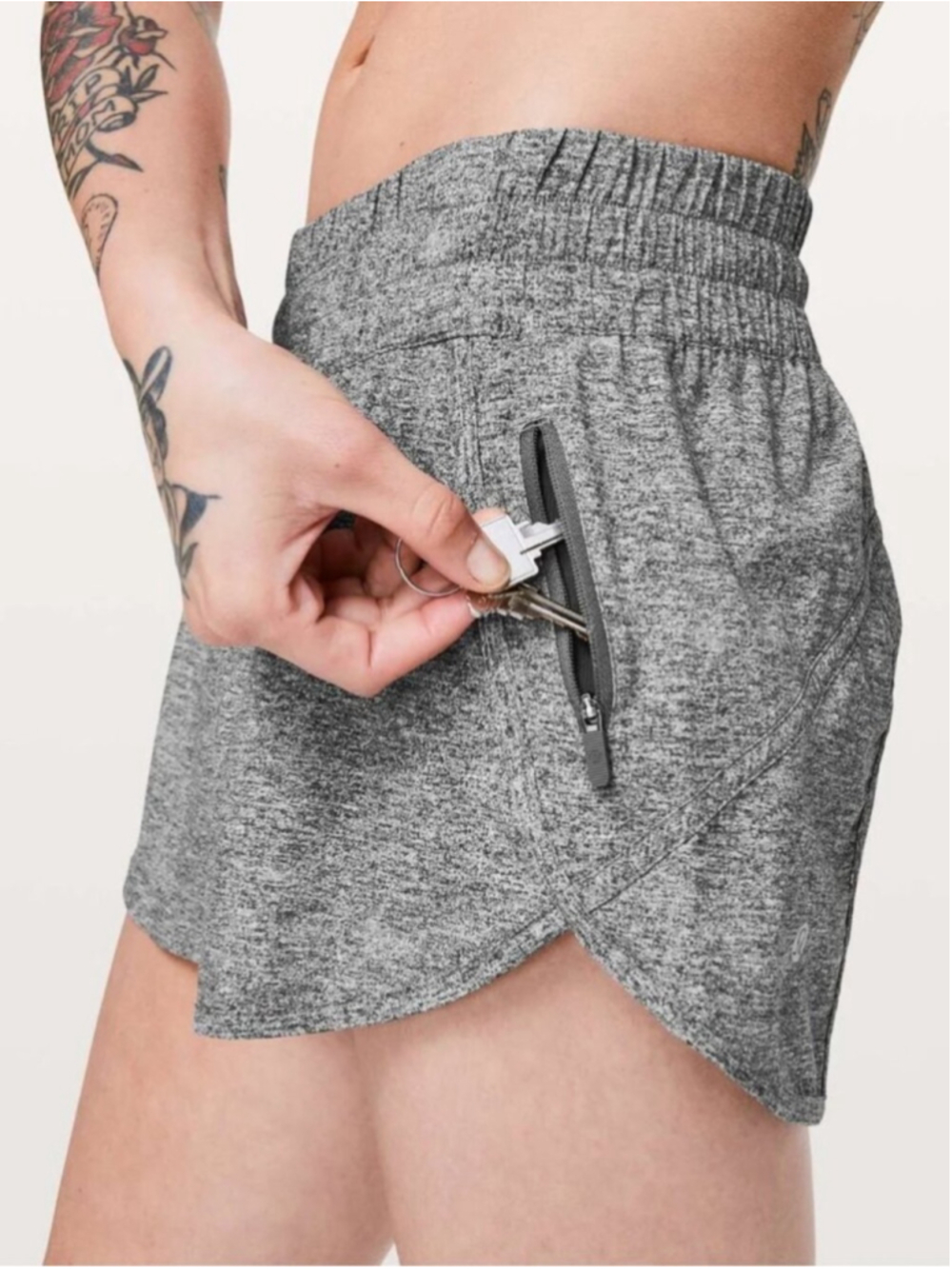 LULULEMON Tracker Short V 3.5" Heathered Black Sz 6 Running Gym Swift Athleisure